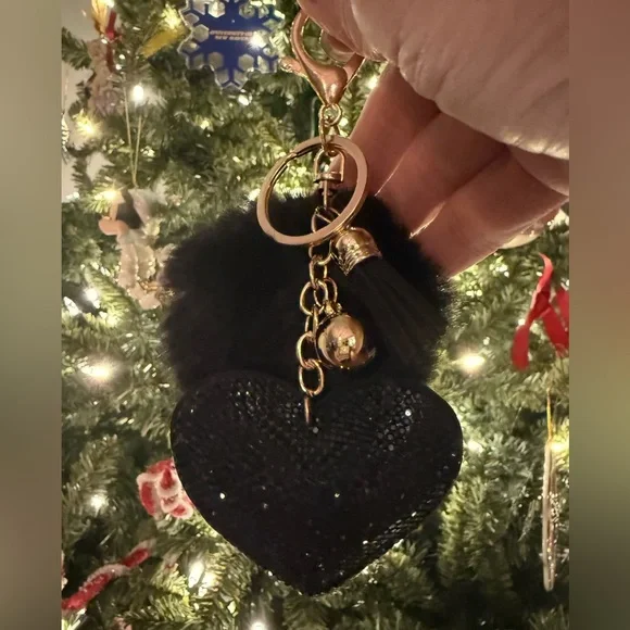 Black heart and pom-pom key ring bag charm - Picture 1 of 4